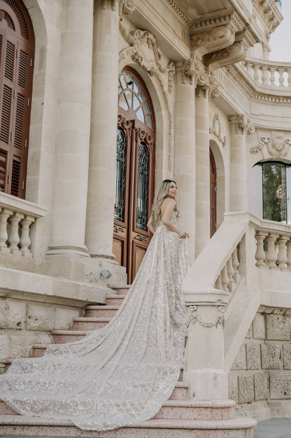 Collection 87 photo by Aneza Karabali